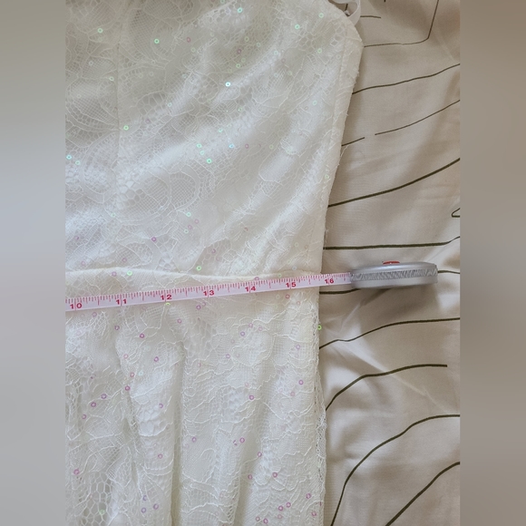 B Darlin white lacy cocktail dress with iridescent sequins - Picture 5 of 6